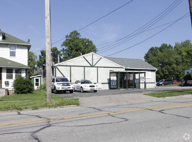 More Photos Of 444 S Meridian St, Ravenna Medical For Lease