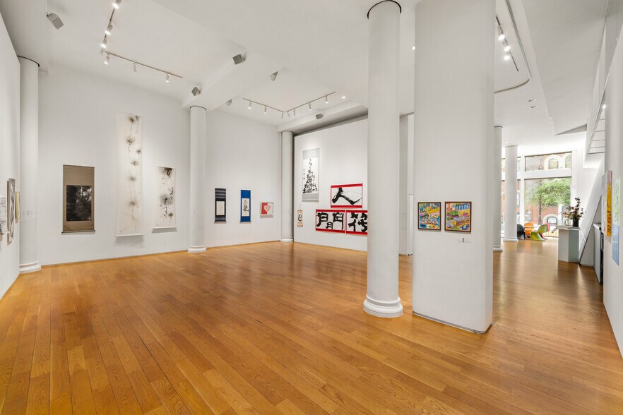 More Photos Of 43 W 13th St, New York Apartments For Sale