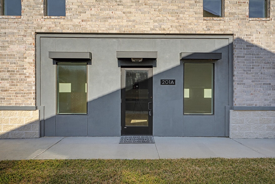 Primary Photo Of 11606 Westlock Dr, Tomball Medical For Lease