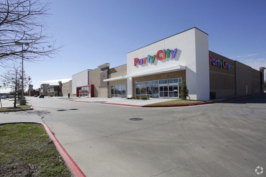 More Photos Of Westheimer Rd & Eldridge Pky, Houston Unknown For Lease