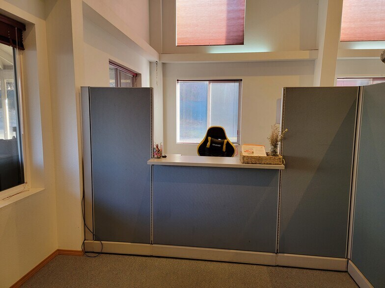 More Photos Of 16371 E State Route 3, Allyn Distribution For Lease