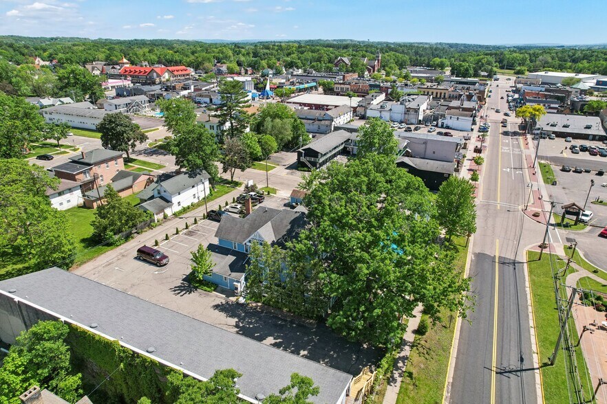 More Photos Of 910 River Rd, Wisconsin Dells Hotel For Sale