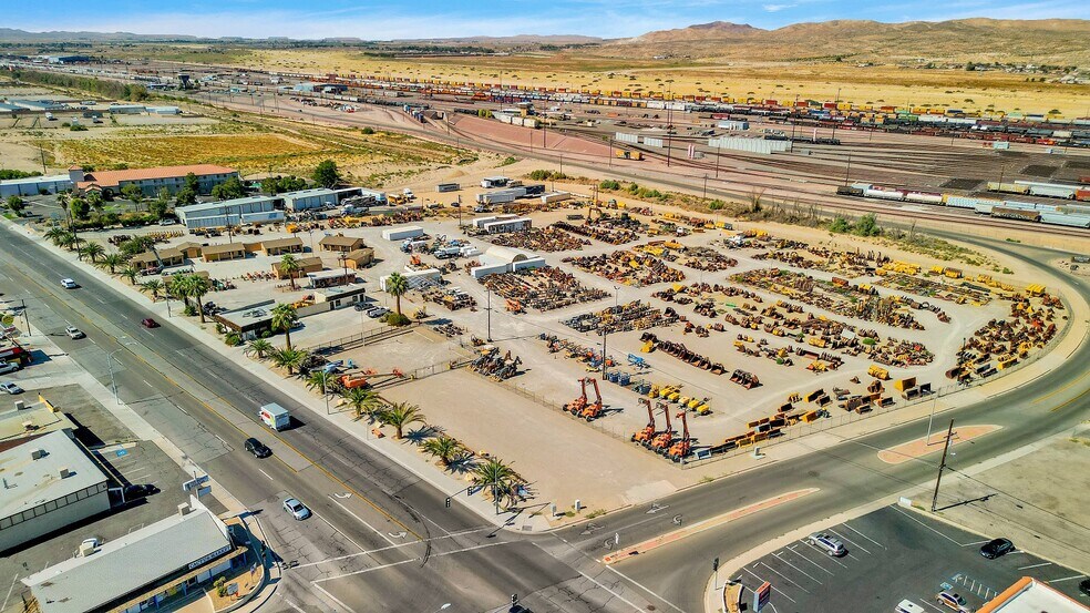 More Photos Of 1701 W Main St, Barstow Freestanding For Sale