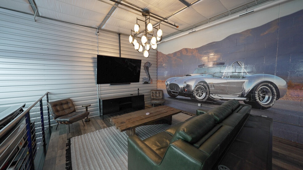 More Photos Of 105 Copper Ranch Rd, Belgrade Showroom For Sale