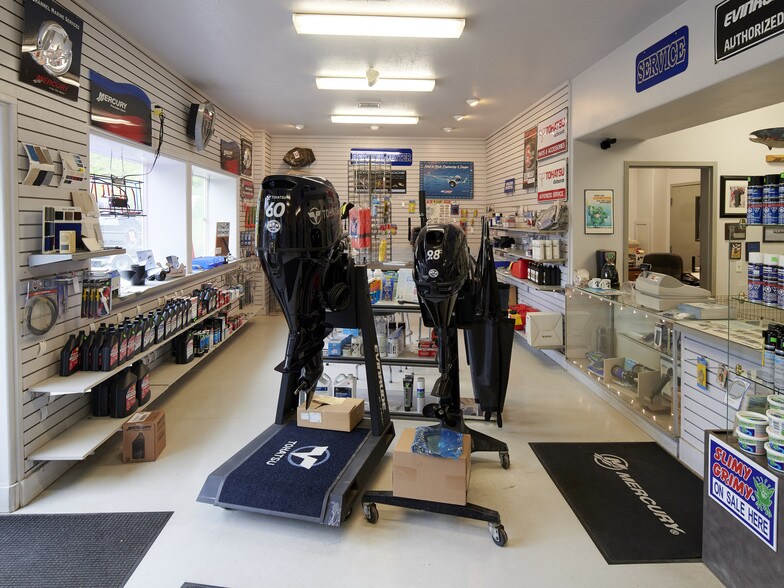 More Photos Of 25500 NW Saint Helens Rd, Scappoose Warehouse For Sale