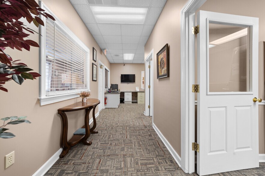 More Photos Of 824 S Dekalb St, Shelby Medical For Sale