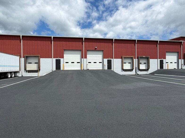 Primary Photo Of 8176 Presidents Dr, Hummelstown Light Manufacturing For Lease