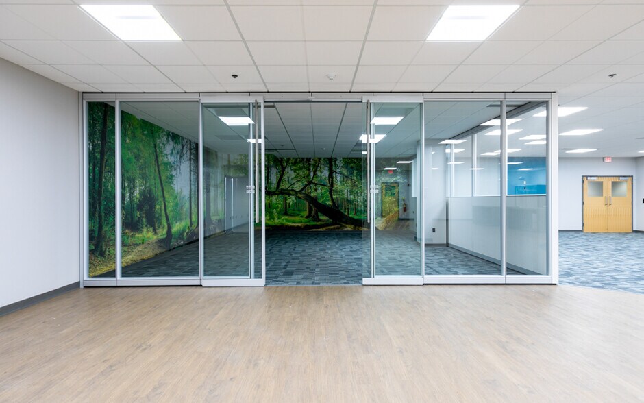 More Photos Of 7650 Magna Dr, Belleville Medical For Lease