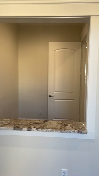 Primary Photo Of 7222 Crosswater, Tyler Office For Lease