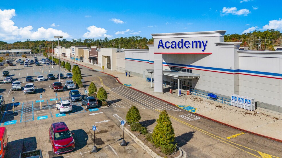 More Photos Of 61101-61125 Airport Rd, Slidell Unknown For Lease