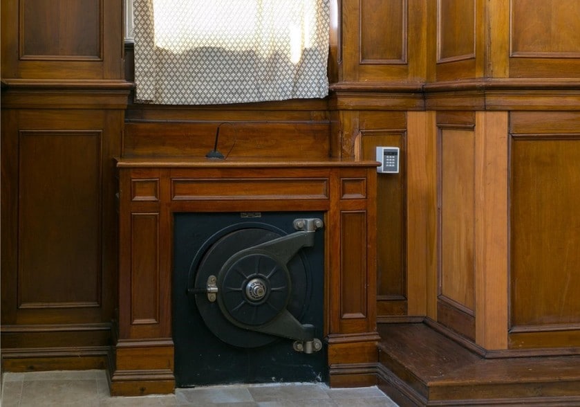 More Photos Of 226 S Broad St, Trenton Bank For Sale