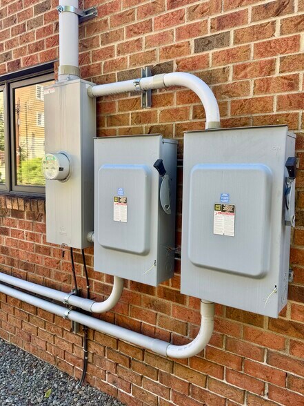 More Photos Of 397 N 9th Ave, Scranton Medical For Sale