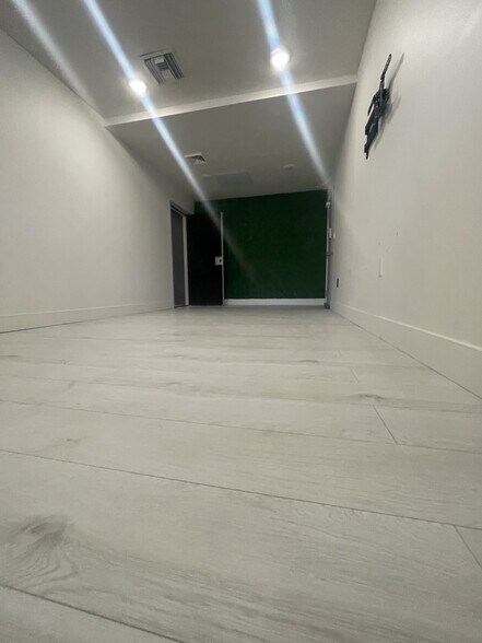 More Photos Of 2020 NE 163rd St, North Miami Beach Office For Lease