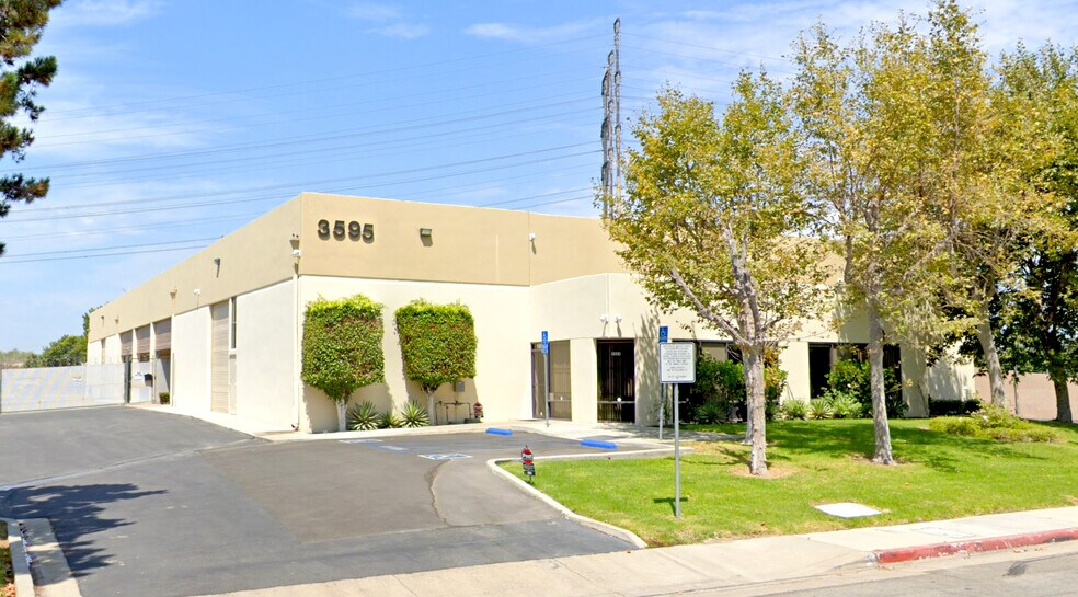 Primary Photo Of 3595 Cadillac Ave, Costa Mesa Warehouse For Lease