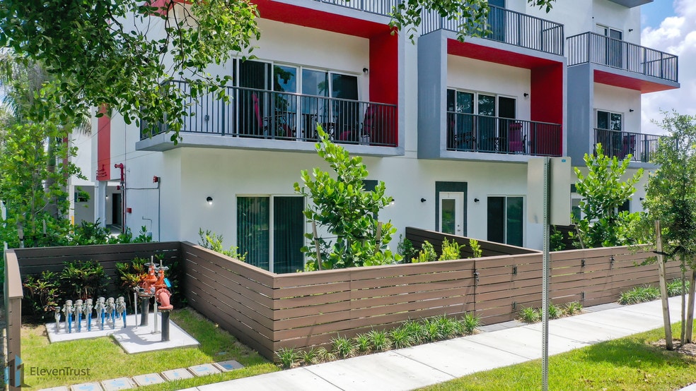More Photos Of 1813 Madison St, Hollywood Apartments For Sale