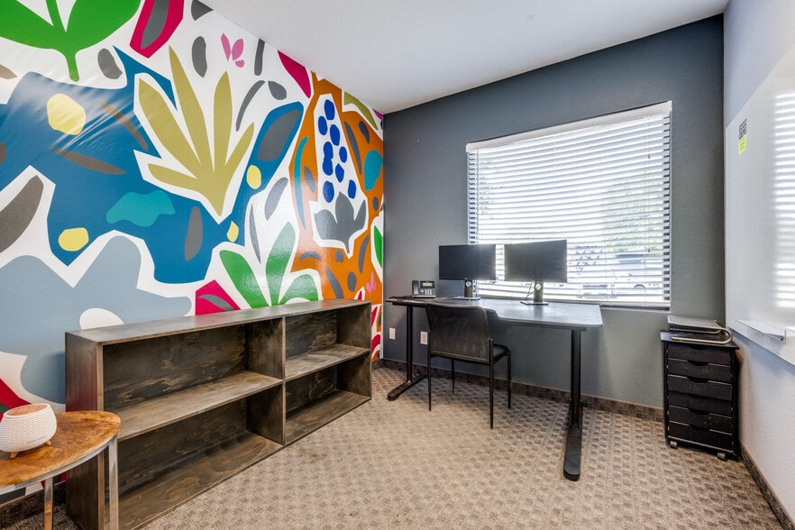 More Photos Of 1800 Shady Oaks Dr, Denton Light Distribution For Lease