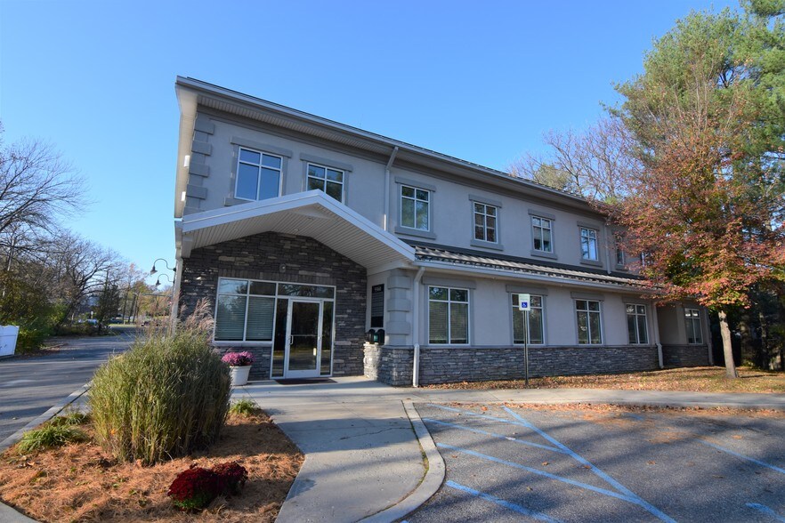 Primary Photo Of 5560 Kirkwood Hwy, Wilmington Office For Sale
