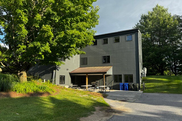 More Photos Of 478 Blair Park Rd, Williston Office For Sale