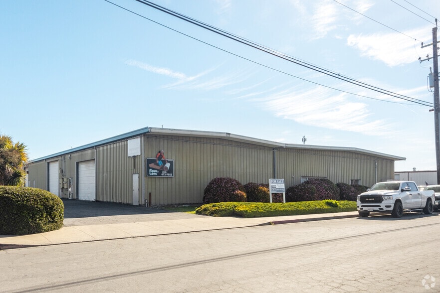 More Photos Of 557 Brunken Ave, Salinas Warehouse For Sale