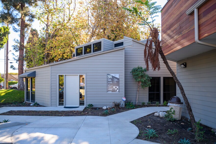 More Photos Of 705 W La Veta Ave, Orange Medical For Lease