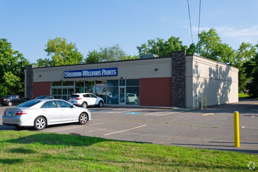 More Photos Of 652-656 New Haven Ave, Derby Unknown For Lease