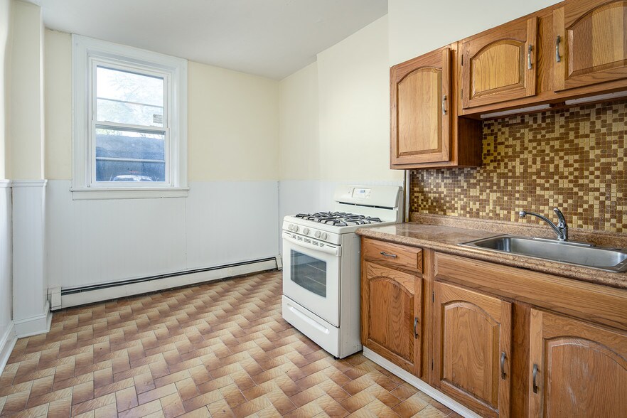 More Photos Of 235 Liberty Ave, Jersey City Apartments For Sale