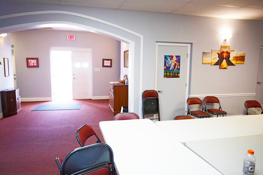 More Photos Of 1310 22nd Ave S, Saint Petersburg Religious Facility For Sale