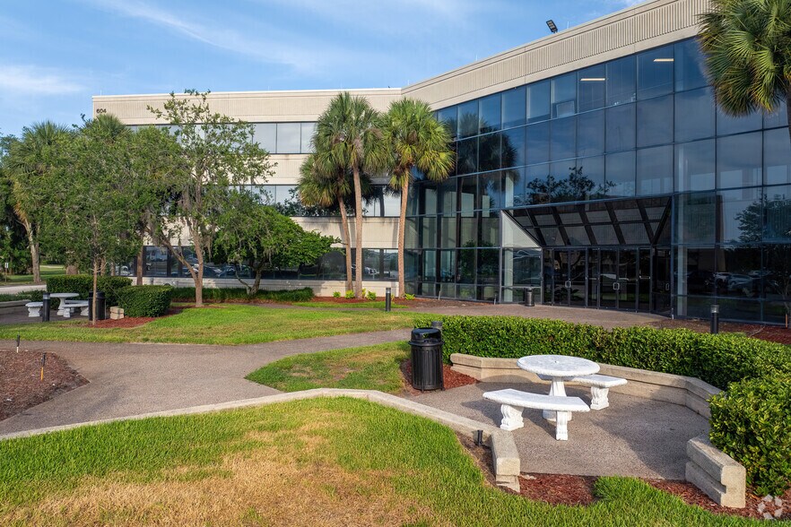 More Photos Of 604 Courtland St, Orlando Office Residential For Lease