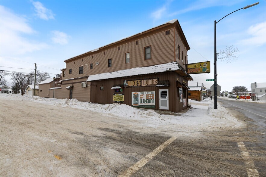 More Photos Of 401 E Sheridan St, Ely Convenience Store For Sale