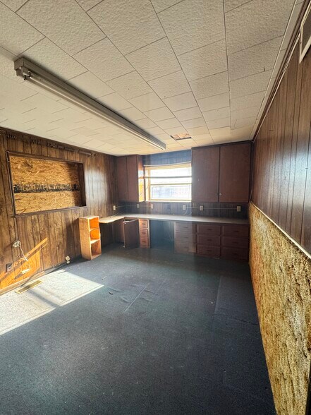 More Photos Of 2024 Avenue C, Birmingham Office Residential For Sale