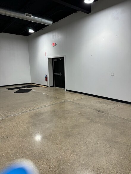 More Photos Of 1000 Monmouth Blvd, Galesburg Service For Sale