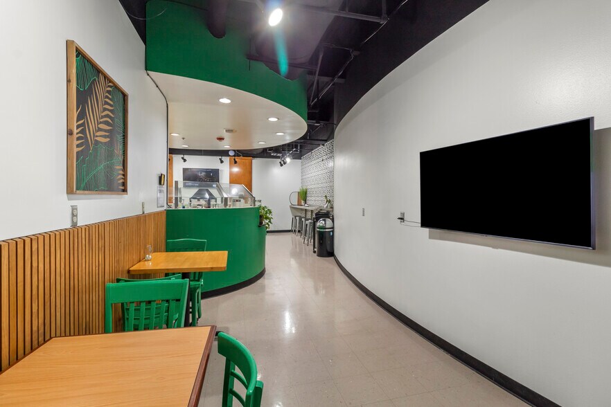 More Photos Of 3201 University Dr E, Bryan Medical For Lease