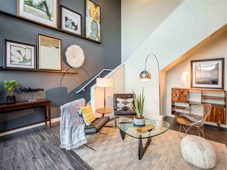 More Photos Of 1505 N Central Ave, Phoenix Apartments For Lease