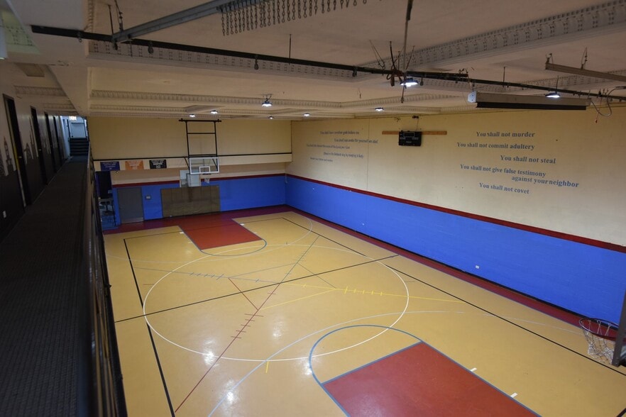 More Photos Of 3327 W Fullerton Ave, Chicago Specialty For Sale