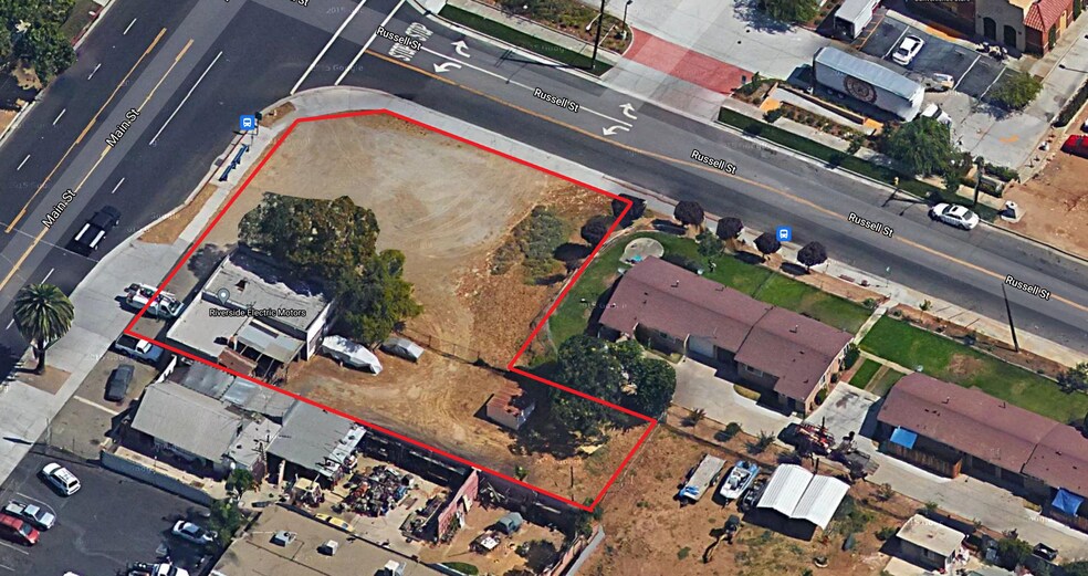 More Photos Of 2350 N Main St, Riverside Freestanding For Sale