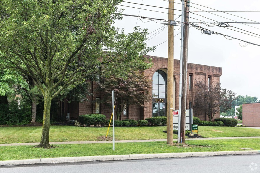 More Photos Of 3040 W Market St, Fairlawn Office For Sale