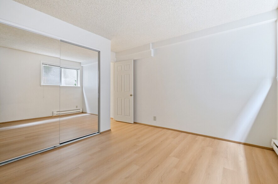 More Photos Of 2318 Yale Ave E, Seattle Apartments For Sale