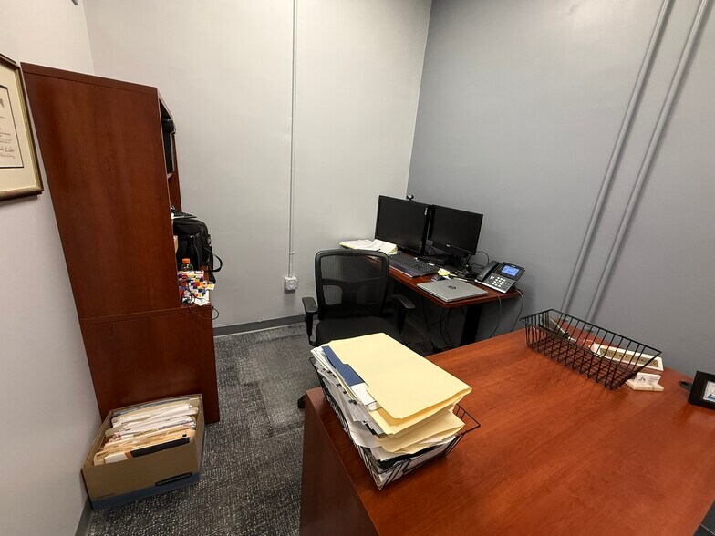 More Photos Of 2212 Murray Ave, Pittsburgh Office Residential For Lease