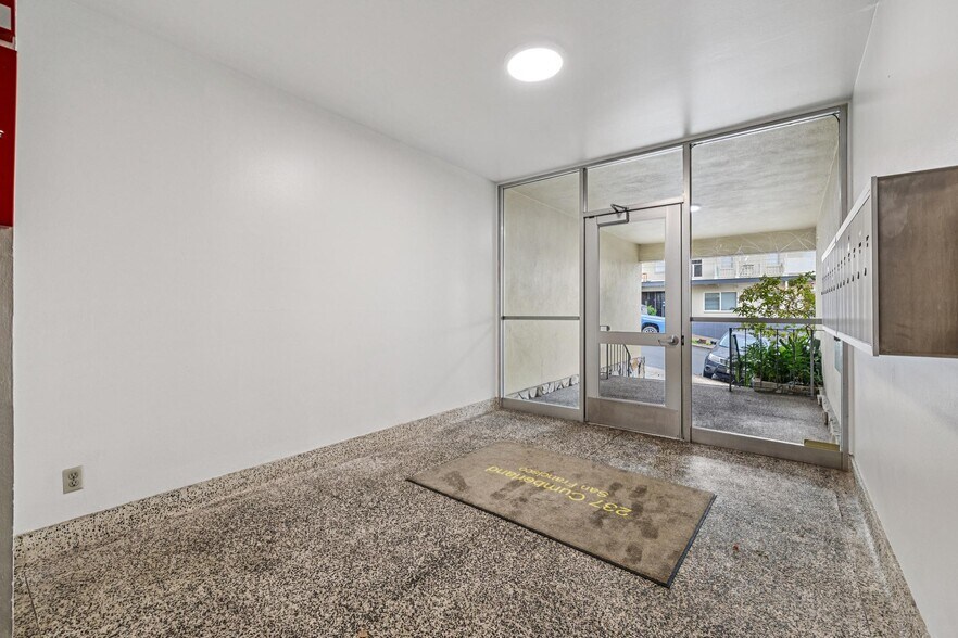 More Photos Of 237 Cumberland St, San Francisco Multifamily For Sale