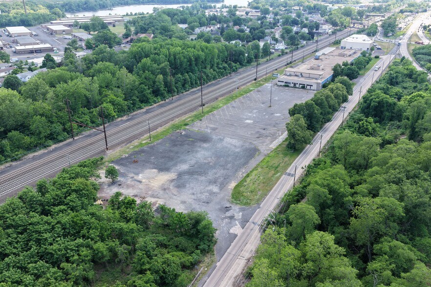 More Photos Of 8400 Rt 13, Levittown Manufacturing For Lease
