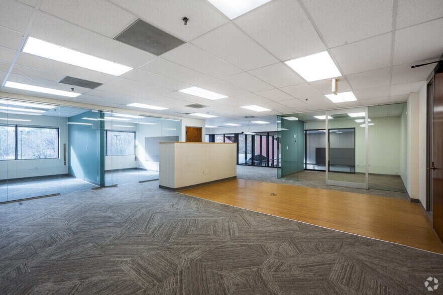 More Photos Of 2809 Emerywood Pky, Richmond Office For Lease