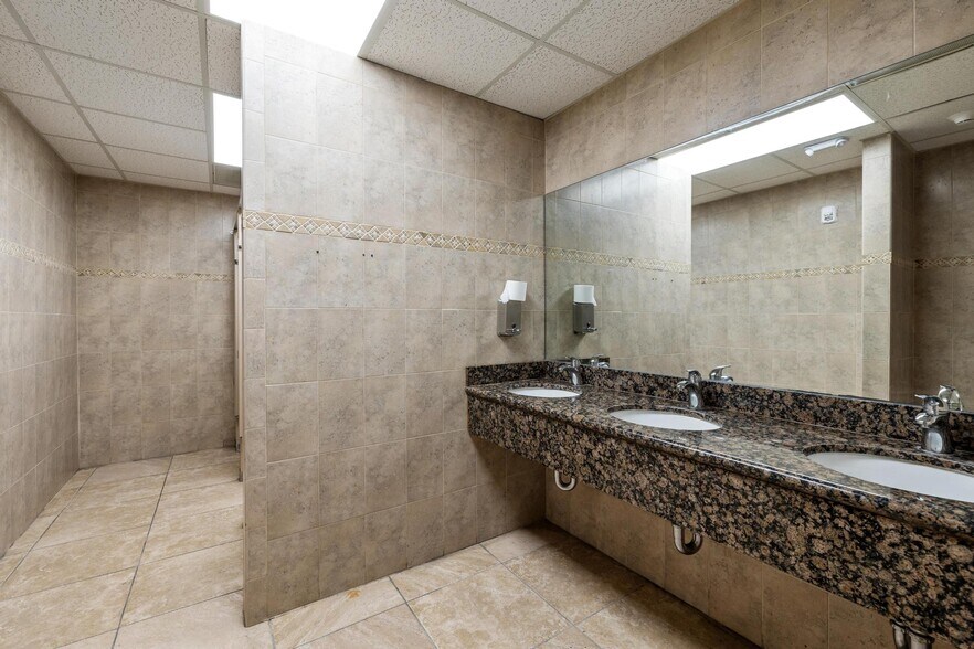 More Photos Of 15055 SW 122nd Ave, Miami Office For Sale