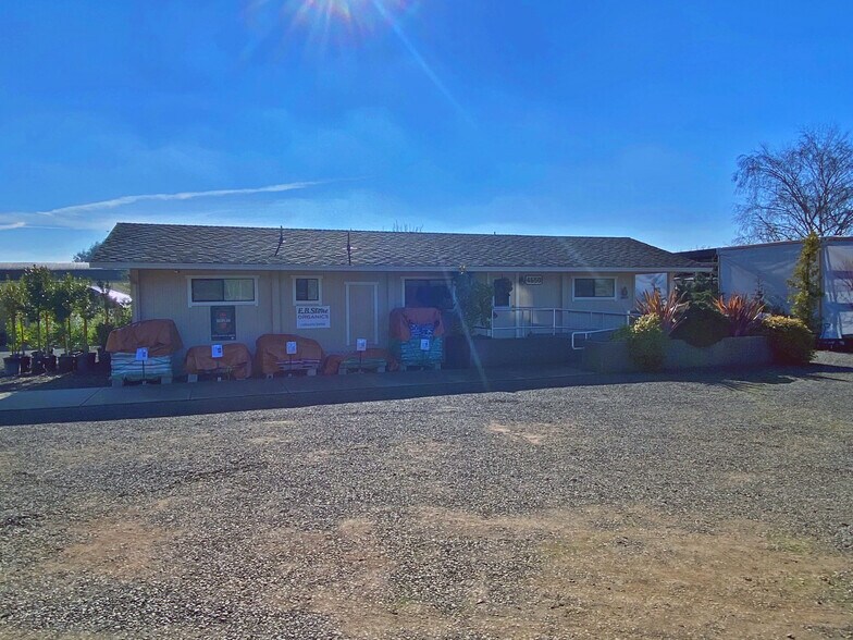 More Photos Of 4656 Arlington Ave, Santa Rosa Warehouse For Sale