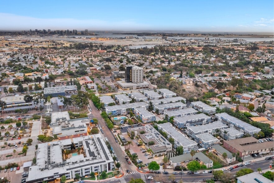 More Photos Of 3555-3575 Kenyon St, San Diego Medical For Lease