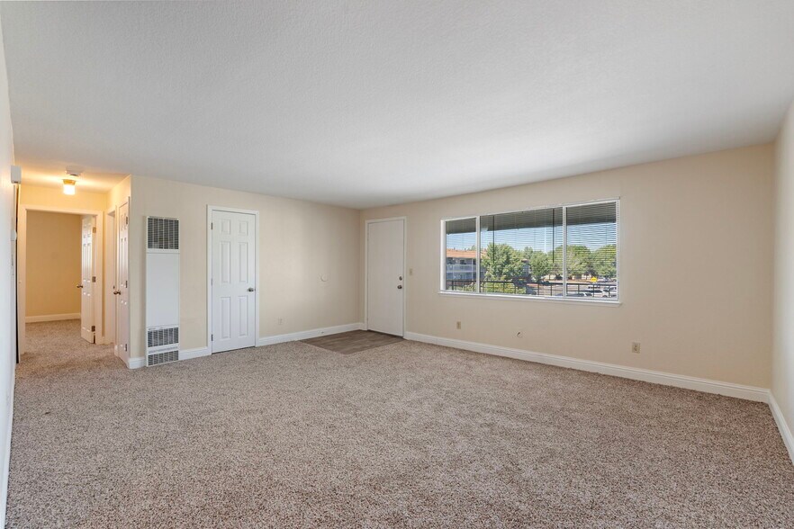 More Photos Of 1841 E Long St, Carson City Apartments For Sale