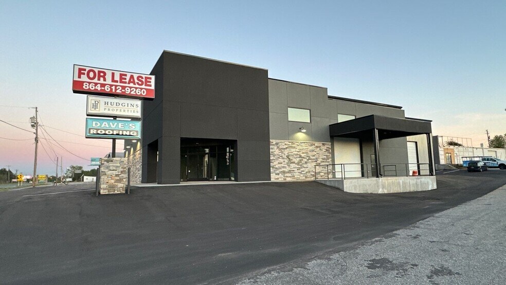 More Photos Of 9108 Warren H Abernathy Hwy, Spartanburg Light Manufacturing For Lease