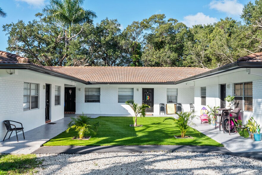 More Photos Of 3315-3331 SW 15th Ave, Fort Lauderdale Apartments For Sale