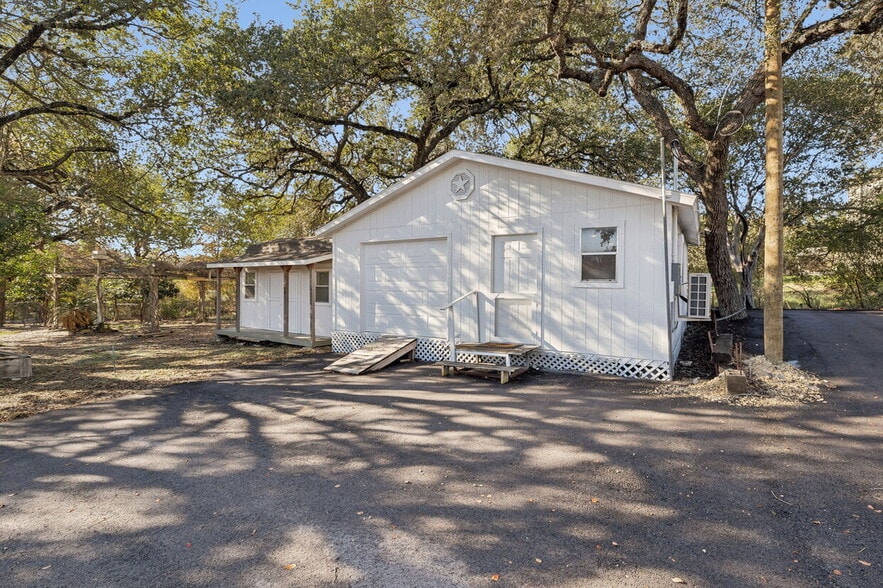 More Photos Of 1031 Talley Rd, San Antonio Office For Sale