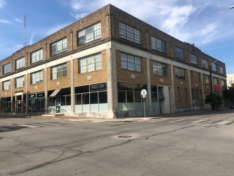 More Photos Of 317 Lexington Ave, San Antonio Apartments For Lease