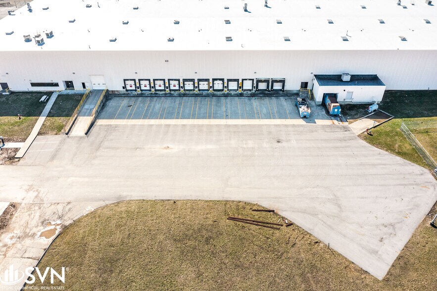 More Photos Of 791 Freight Blvd, Lexington Warehouse For Lease